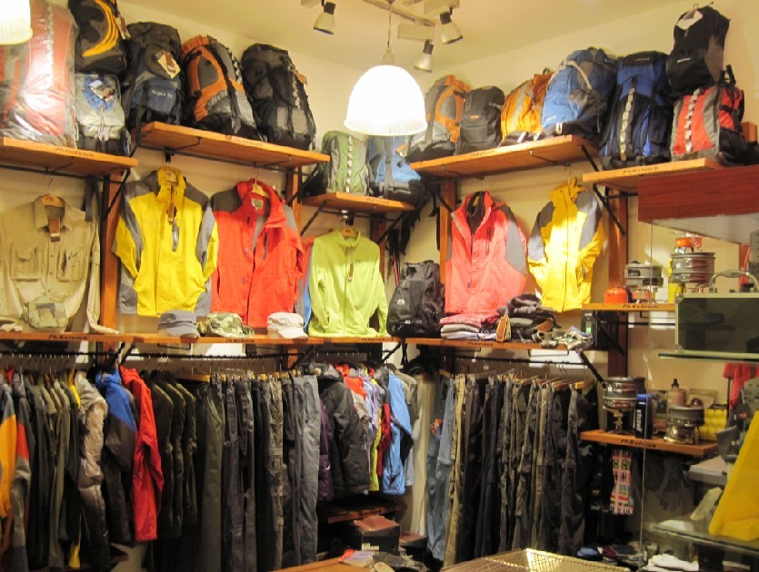 福州探路者户外用品专卖店(翰林院)门不显眼货真价实值得一逛